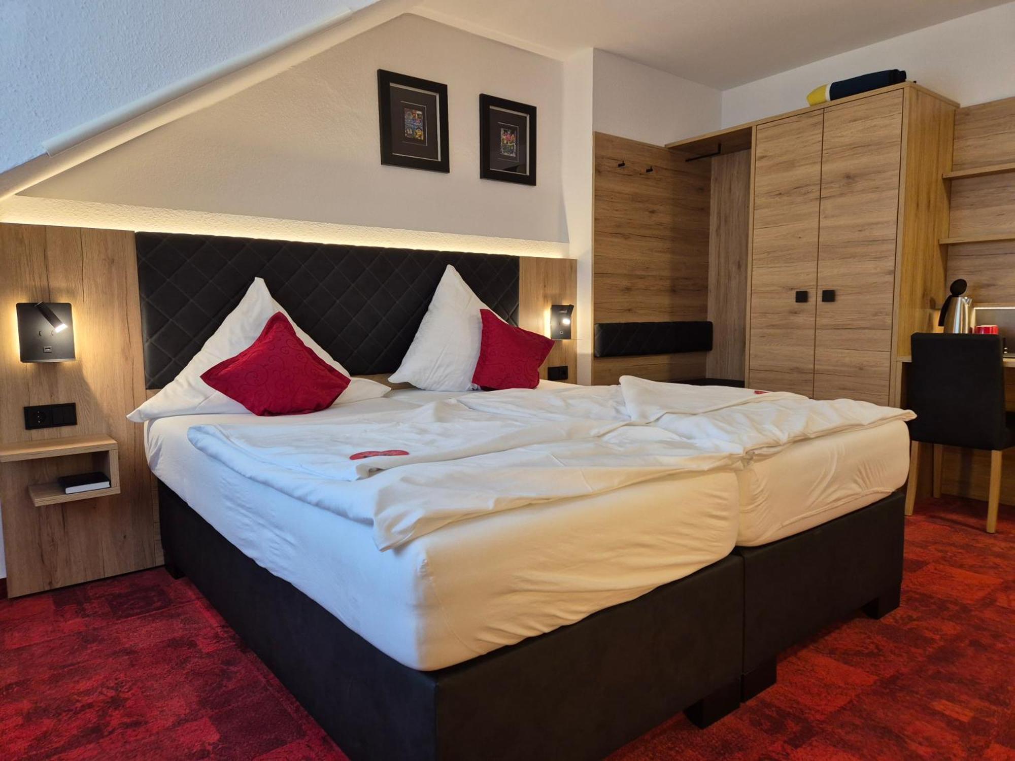 St. Georg Garni Hotel 3*