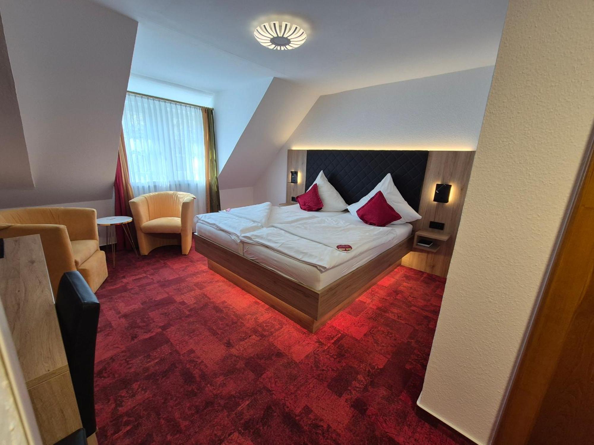 St. Georg Garni Hotel 3*